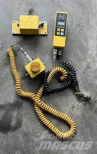 Bomag BF 223C 瀝青攤舖機/鋪路機