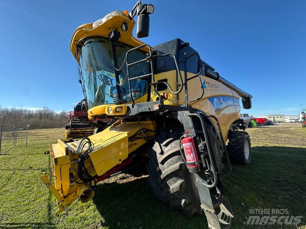 New Holland CX 8080 聯合收穫機