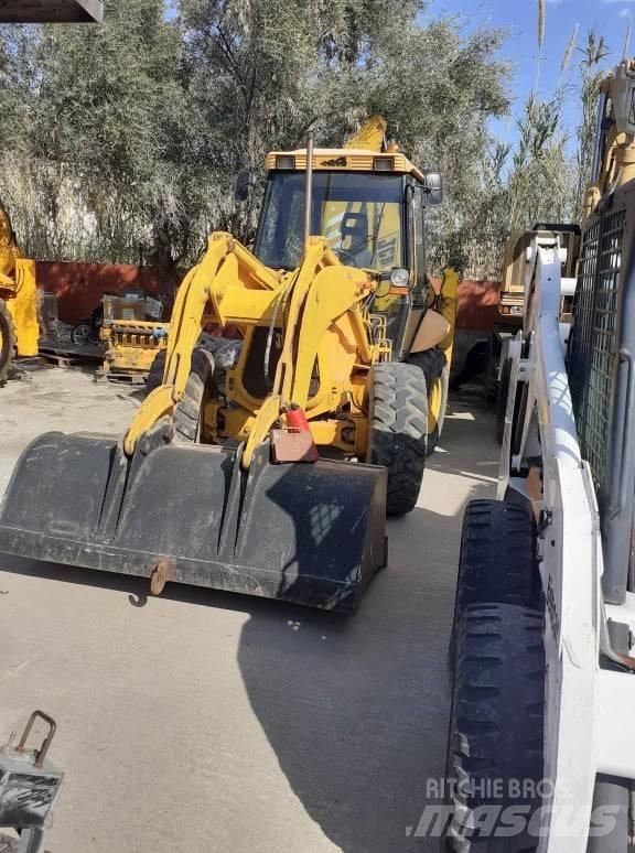 JCB 2DXSM 輪胎式裝載機