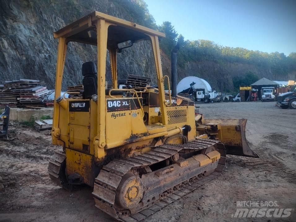 CAT D 4 C XL HST 履帶推土機