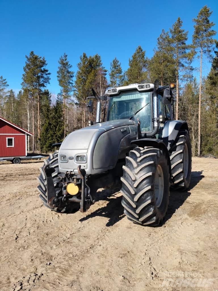 Valtra T130 Hi-Tek 曳引機