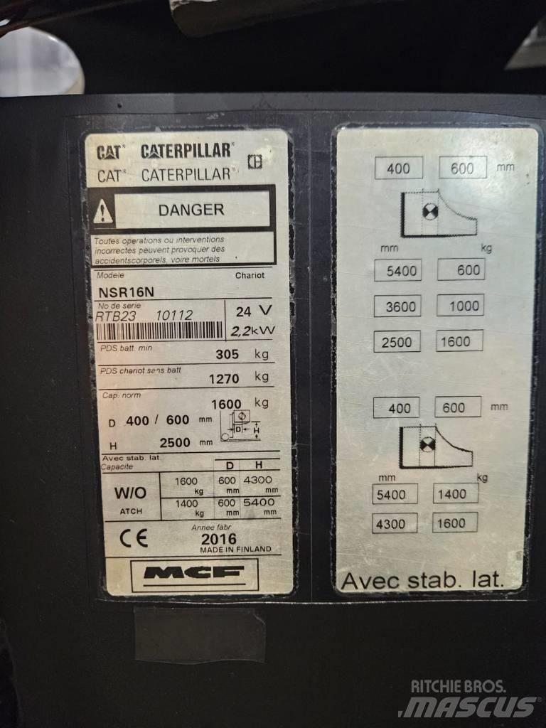 CAT NSR16N 自走式堆積機