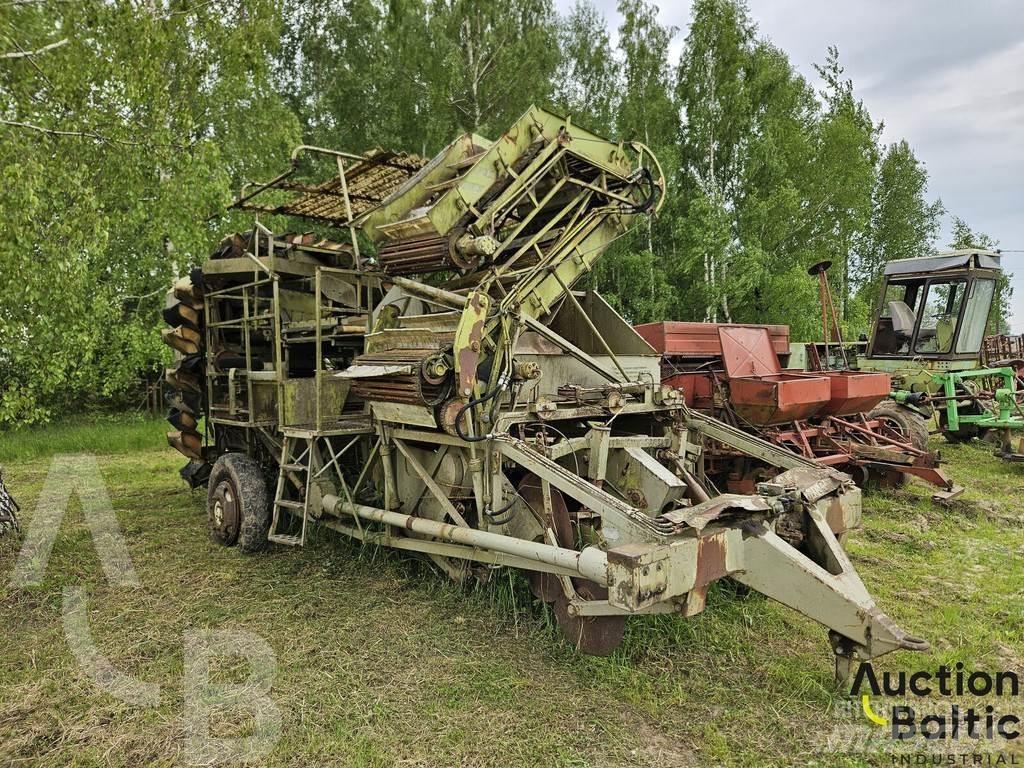 Fortschritt E 686 馬鈴薯收穫機和挖掘機