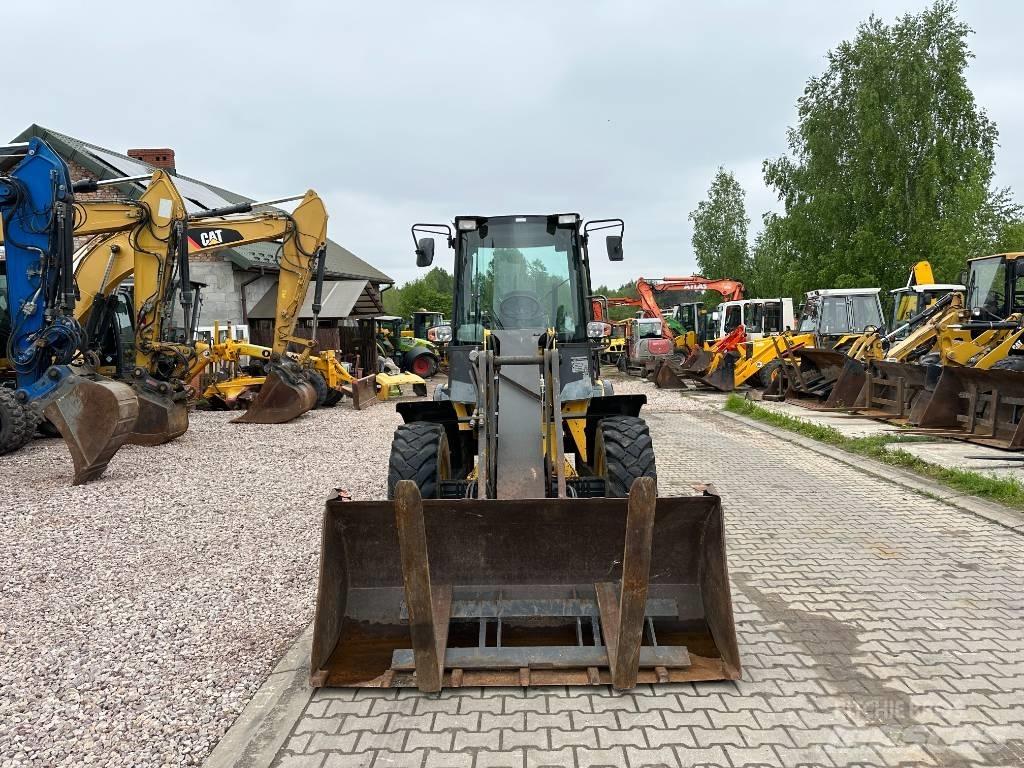 New Holland W 70 TC 輪胎式裝載機