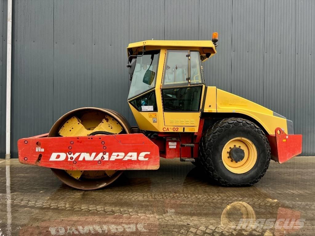 Dynapac CA302D 單輪滾壓機