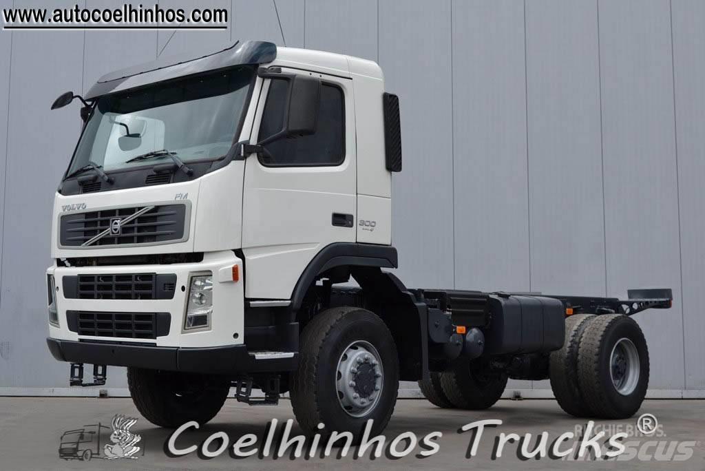 Volvo Fm 300  4x4 商用底盤車