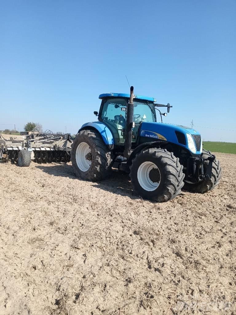 New Holland T 7060 曳引機
