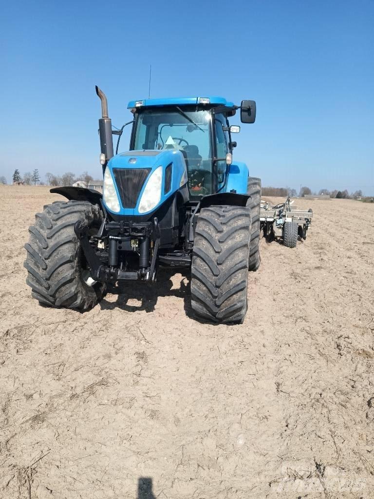 New Holland T 7060 曳引機
