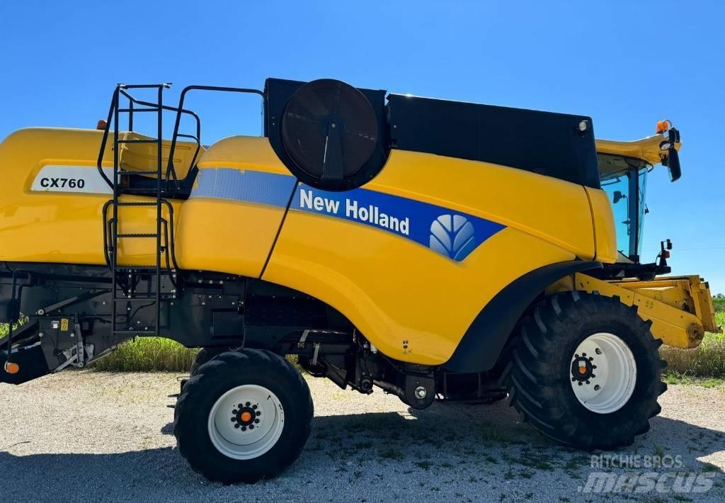 New Holland CX 760 聯合收穫機