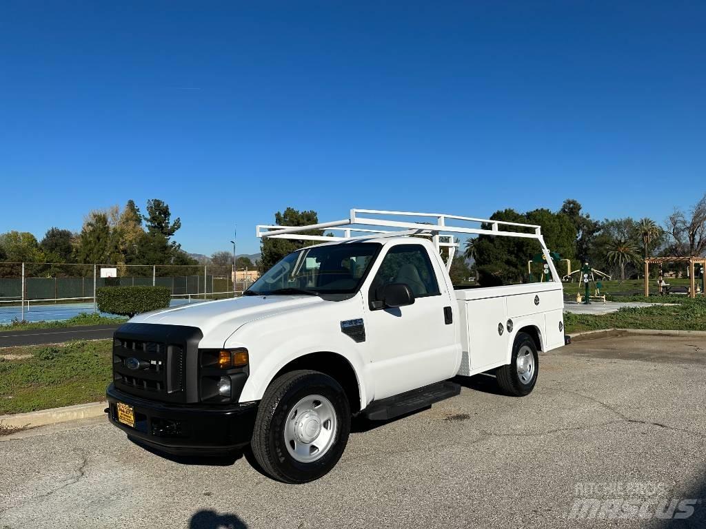 Ford F 250 皮卡.傳統半斗卡車/側卸板