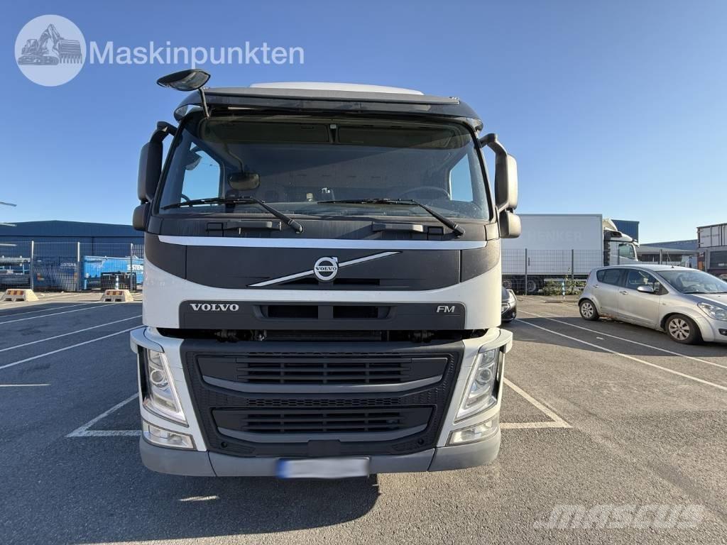 Volvo FM 340 貨箱式卡車