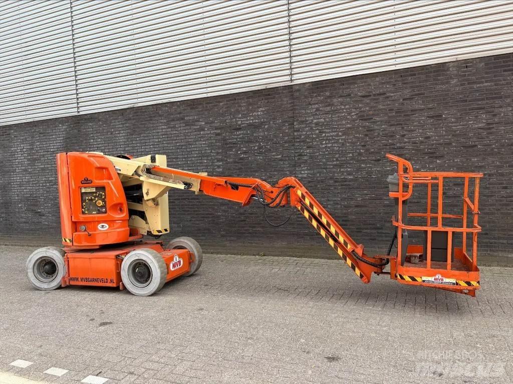 JLG E300AJP 曲臂高空作業車