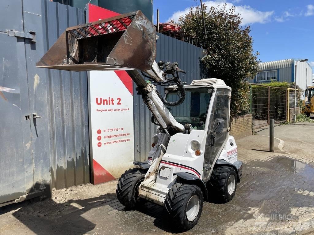 Avant 640 小型裝載機