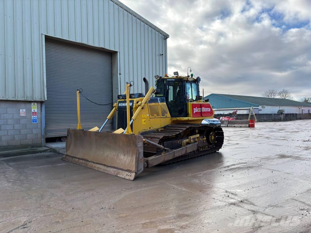 Komatsu D65PX-18E0 履帶推土機