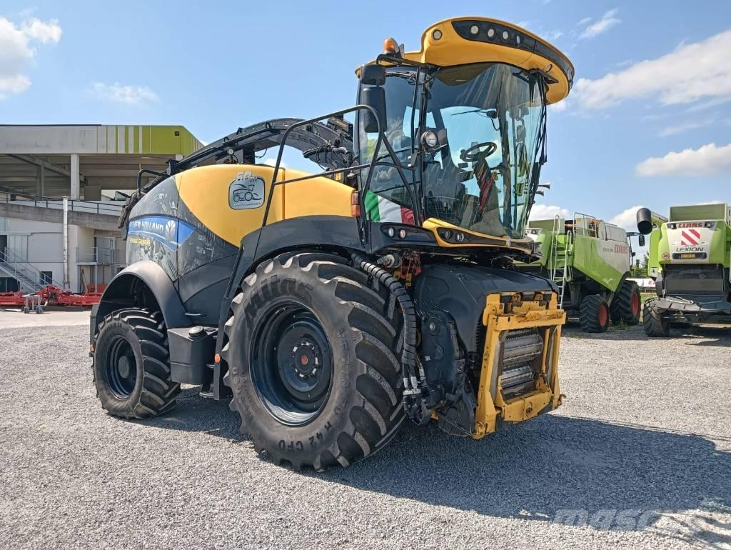New Holland FR 650 自走式飼料採集機