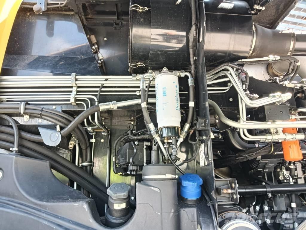 New Holland FR 650 自走式飼料採集機