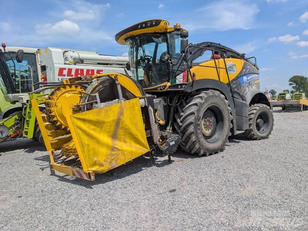 New Holland FR 650 自走式飼料採集機