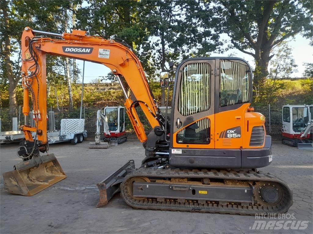 Doosan DX85R-3 中型挖土機/掘鑿機/挖掘機 7t-12t