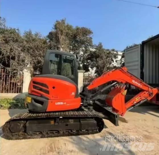 Kubota U 55-4 小型挖土機/掘鑿機<7t(小型挖掘機)