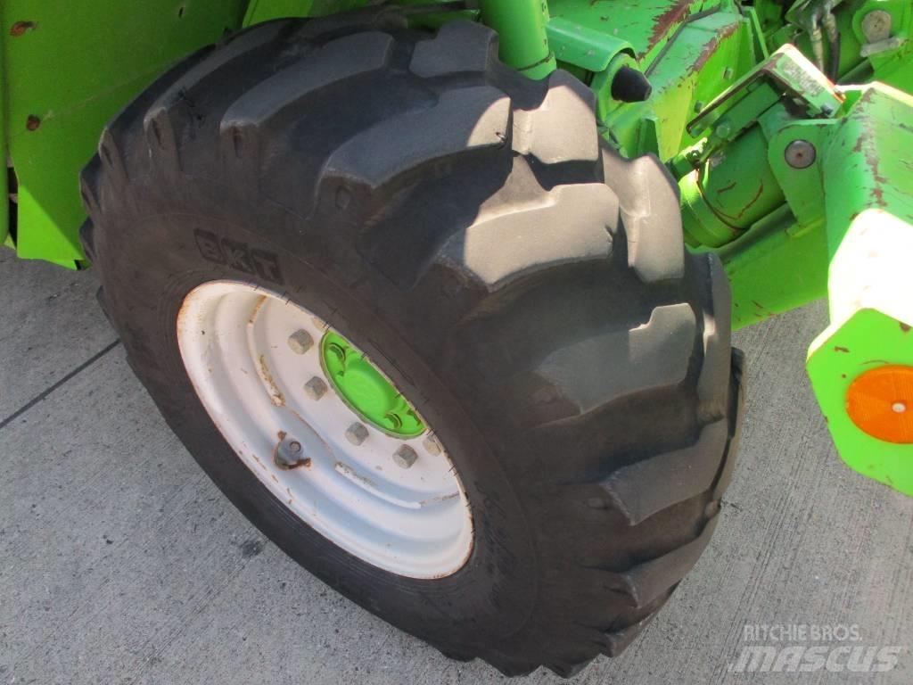 Merlo P38.13 (286) 伸縮臂操作車