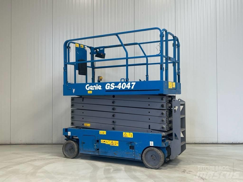 Genie GS-4047 剪式升降機