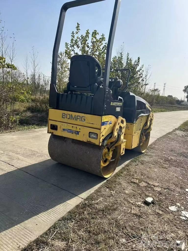 Bomag BW 100 AD 雙輪滾壓機