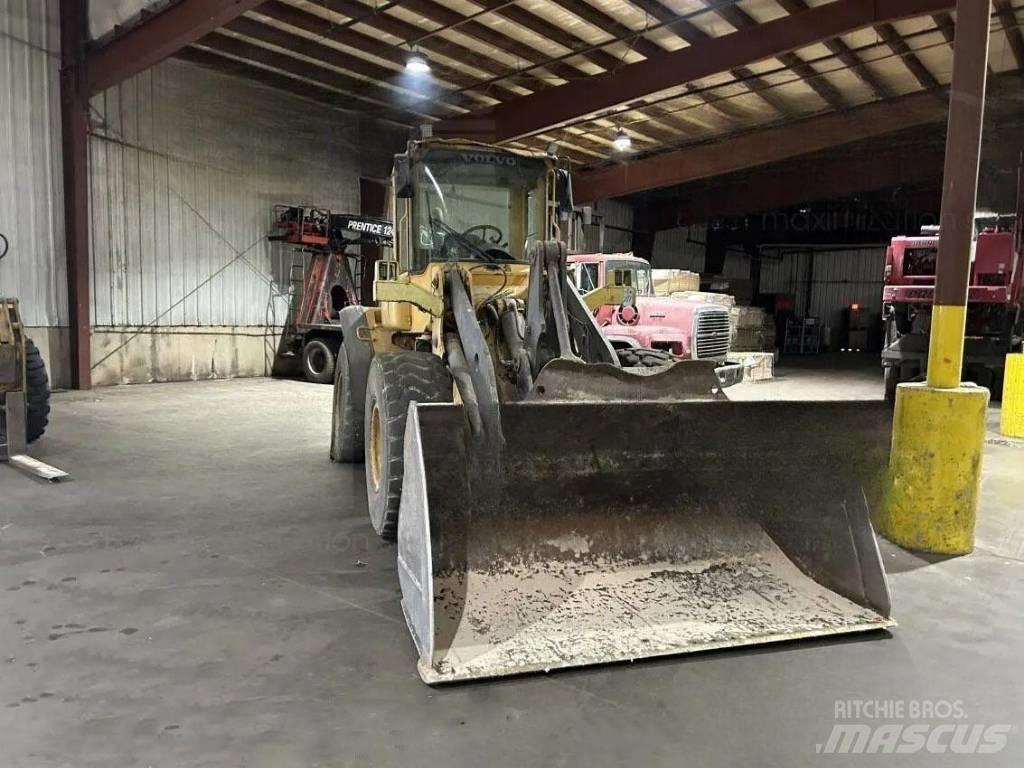 Volvo L 90 E 輪胎式裝載機
