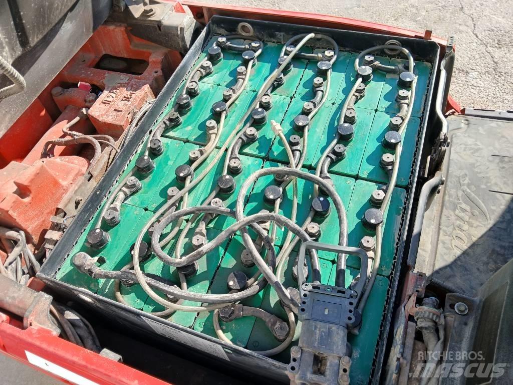 Linde E16P-01 電動堆高機