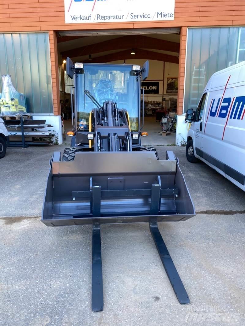 Mecalac AS600 輪胎式裝載機