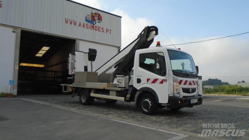 Renault Maxity 卡車裝載高空作業車