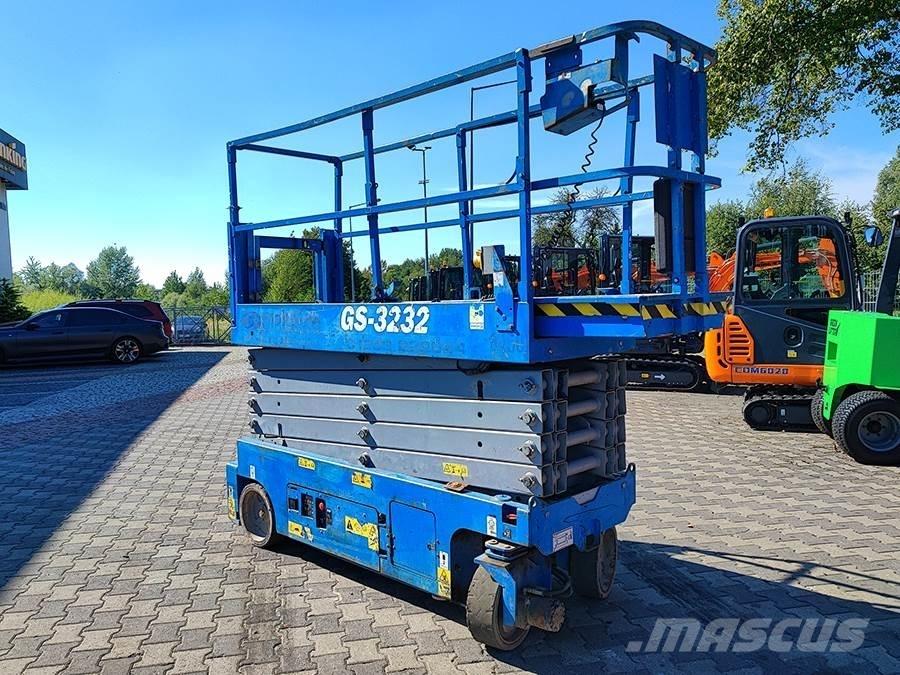 Genie GS-3232 剪式升降機