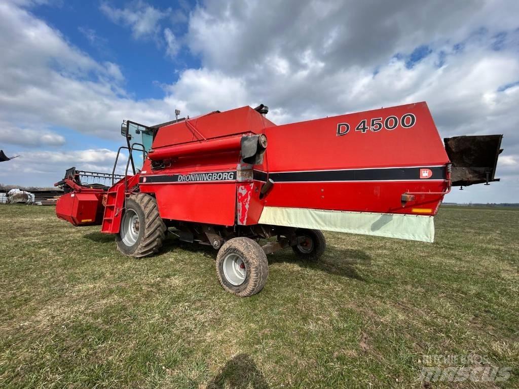 Dronningborg D4500 聯合收穫機