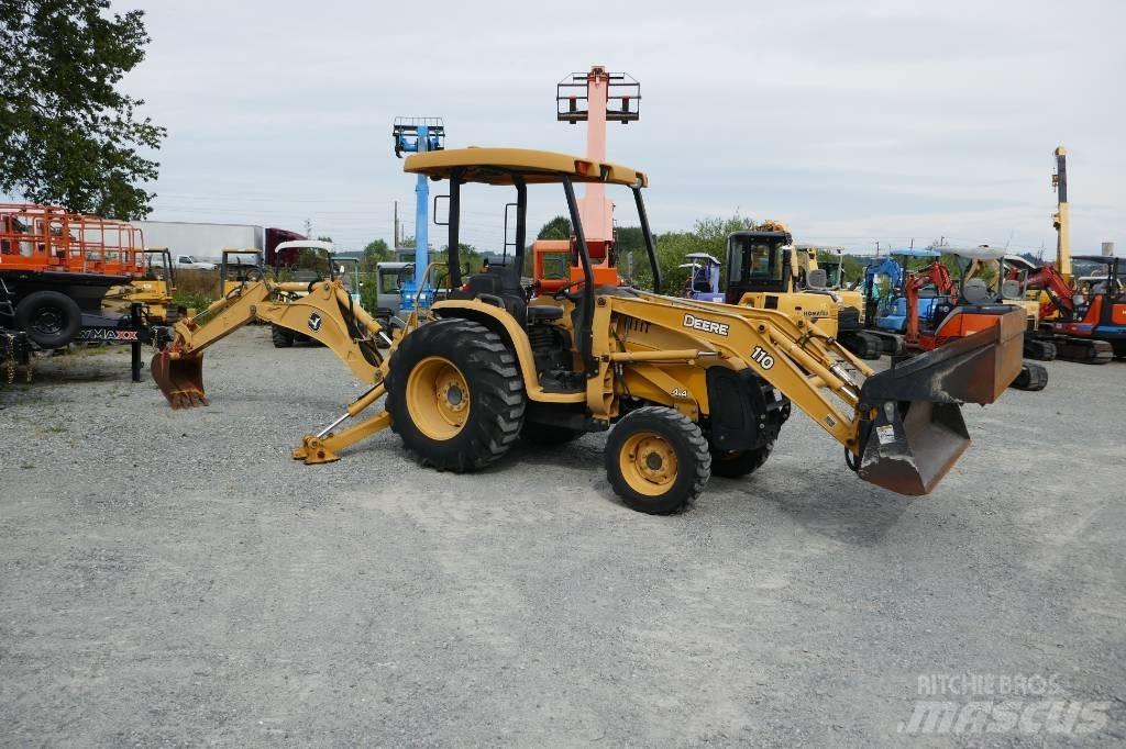 DEERE 110 反鏟裝載機