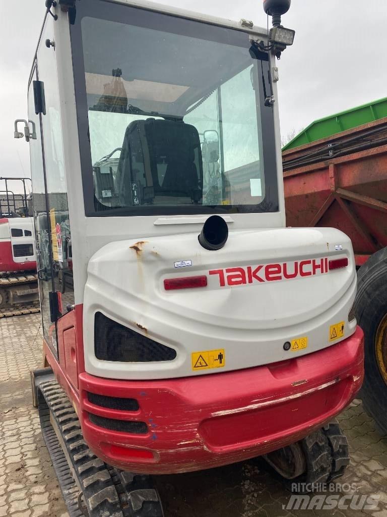 Takeuchi TB230 小型挖土機/掘鑿機<7t(小型挖掘機)