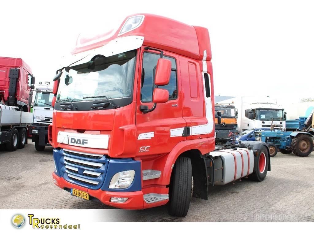DAF CF 440 + EURO 6 + 曳引機組件