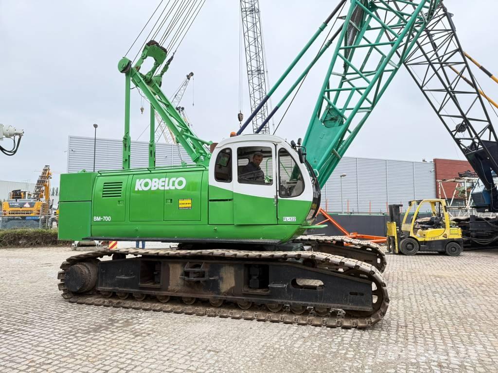 Kobelco BM 700 履帶式起重機