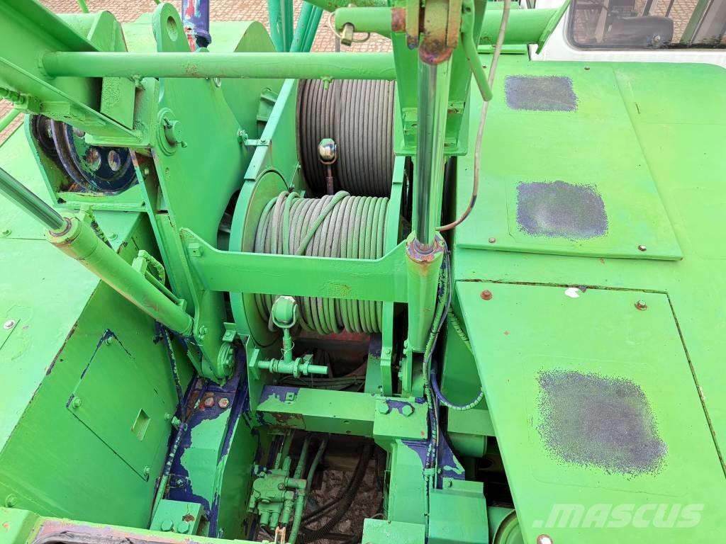 Kobelco BM 700 履帶式起重機
