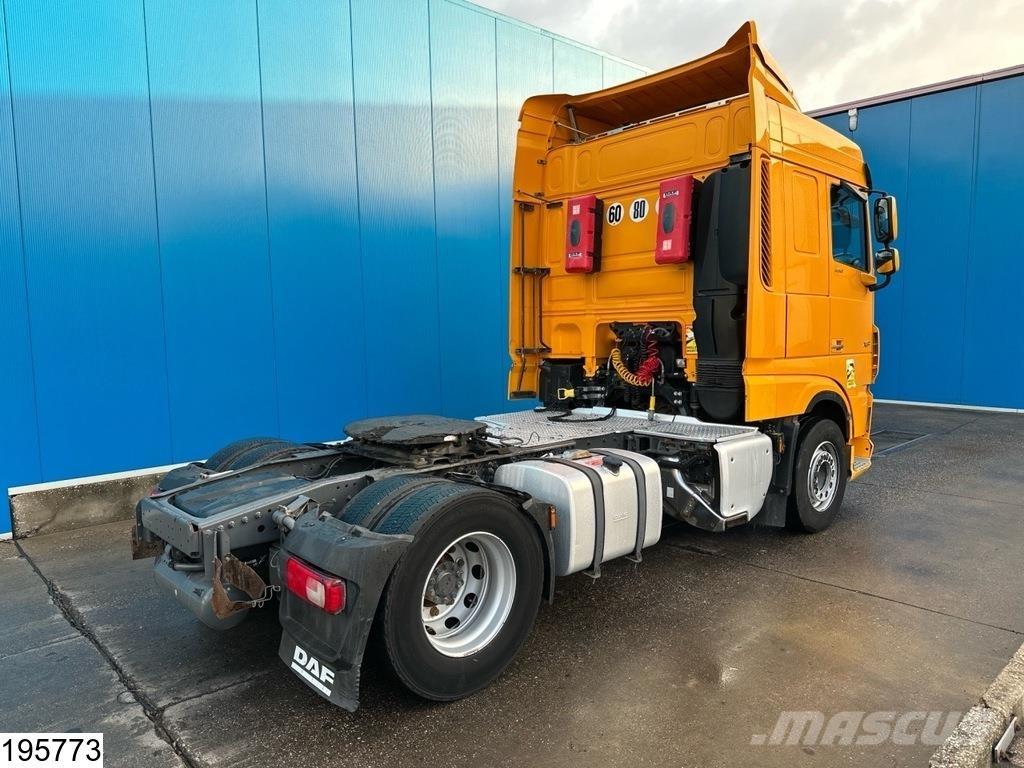 DAF XF 480 EURO 6 曳引機組件