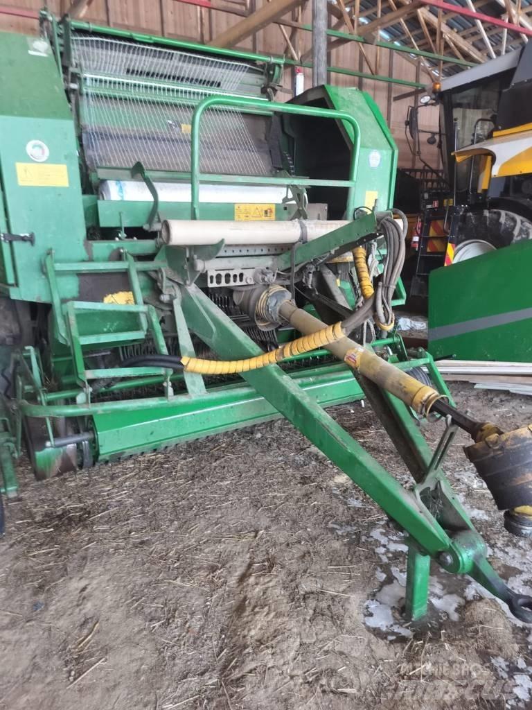 McHale Fusion 2 圓型牧草打包機