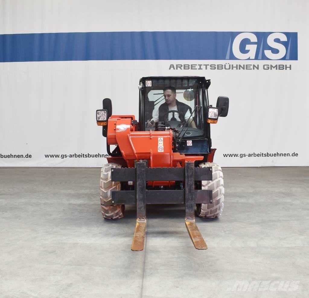 JCB 520-40 4WS 伸縮臂操作車