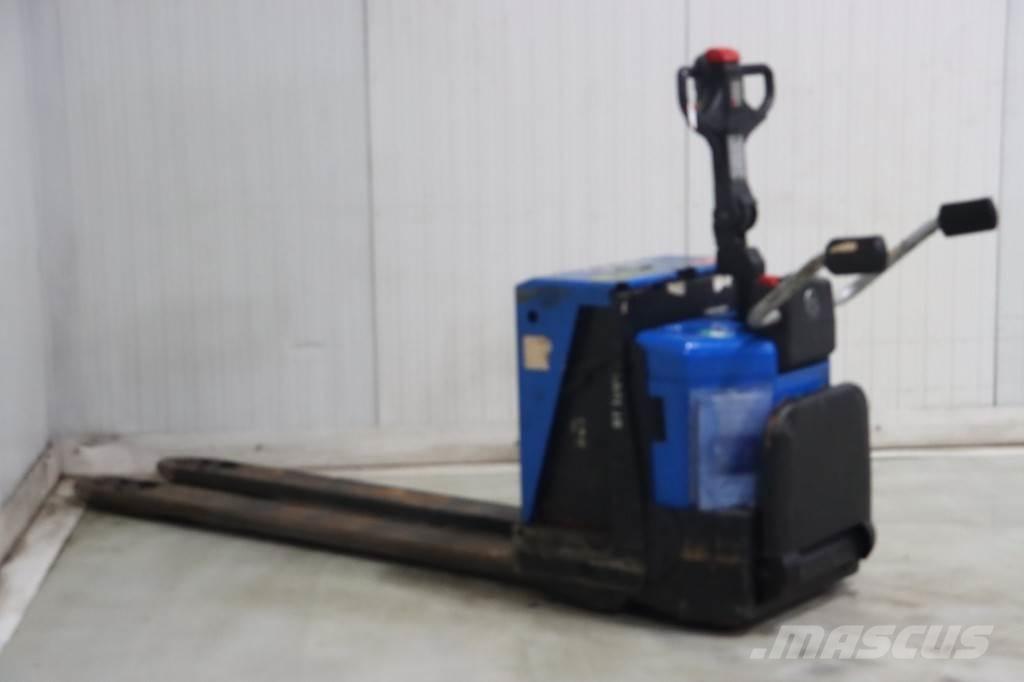 Toyota LPE200/8 低架升降機