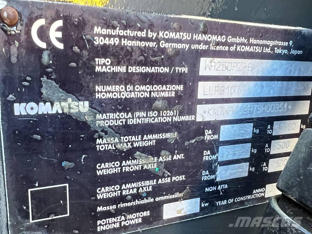 Komatsu WA 250 PZ-6 輪胎式裝載機