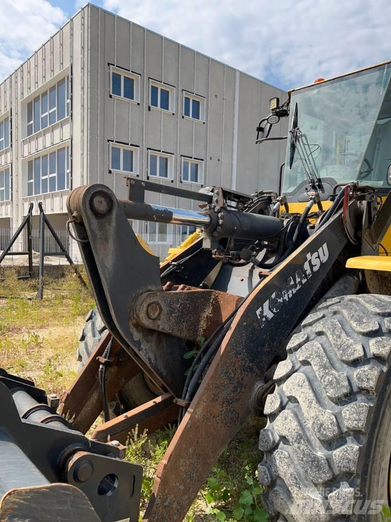 Komatsu WA 250 PZ-6 輪胎式裝載機