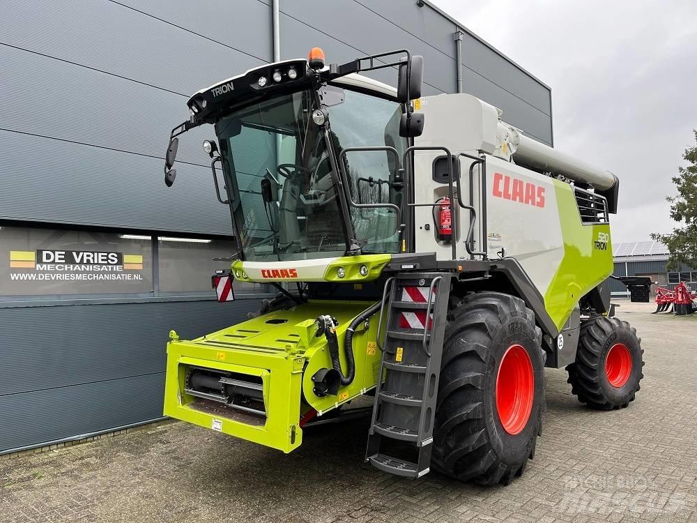 CLAAS Trion 520 聯合收穫機