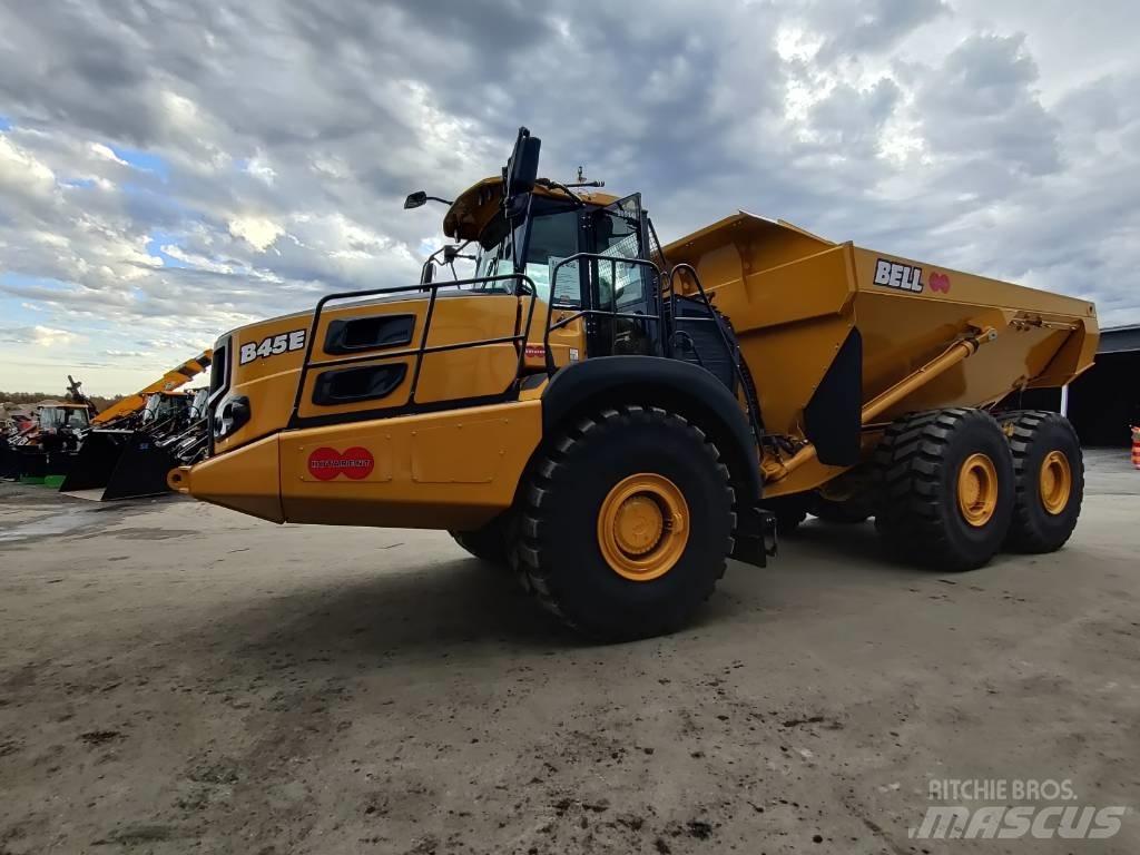Bell B 45 E 鉸接式起吊車