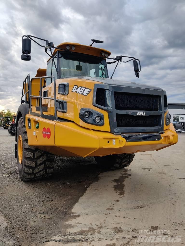 Bell B 45 E 鉸接式起吊車
