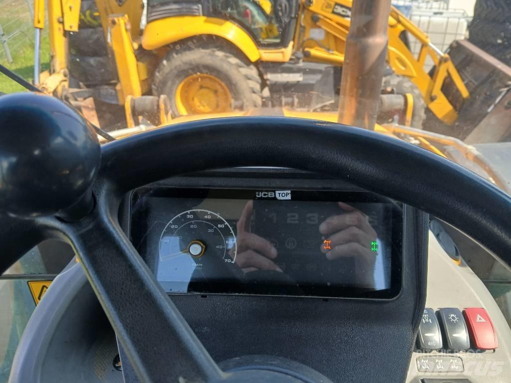 JCB 4 CX Pro 反鏟裝載機