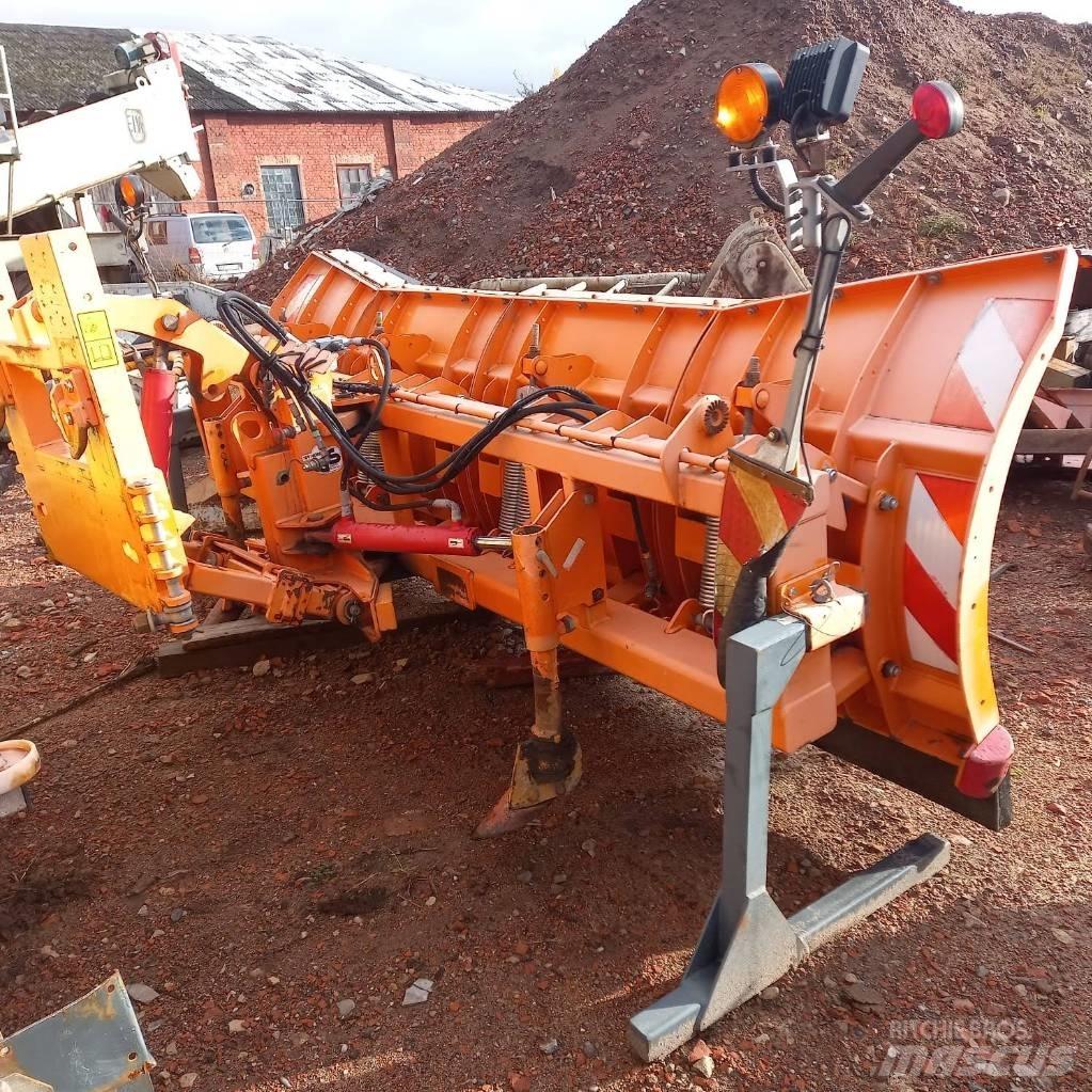 Rasco Kalnik 3,4 其他地面照料機械
