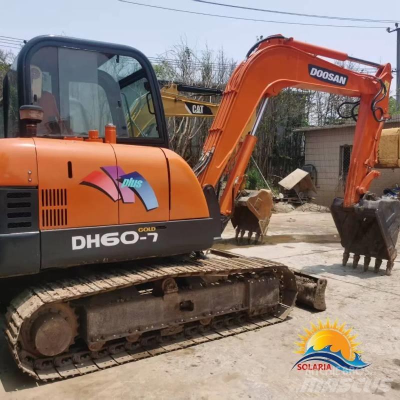 Doosan DH 60-7 小型挖土機/掘鑿機<7t(小型挖掘機)