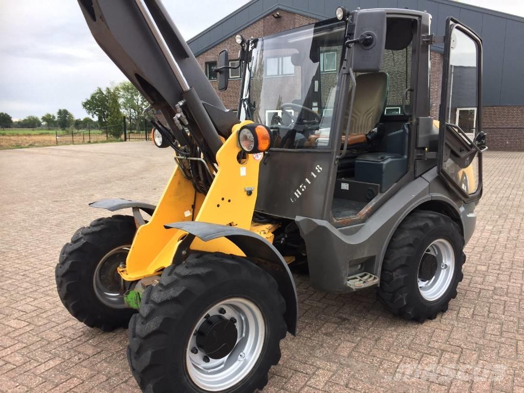 Mecalac AX 850 輪胎式裝載機